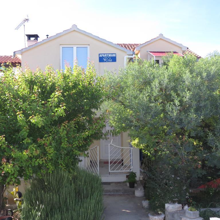 Apartmani Rita Milna  Exterior photo